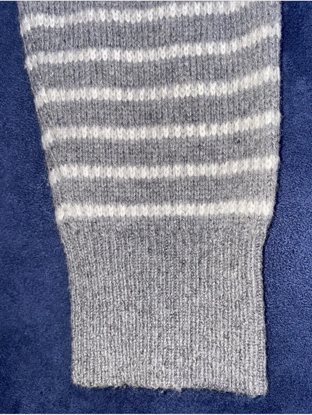 J. Crew Men’s Sz M Pullover Sweater Grey Striped Merino Wool Blend